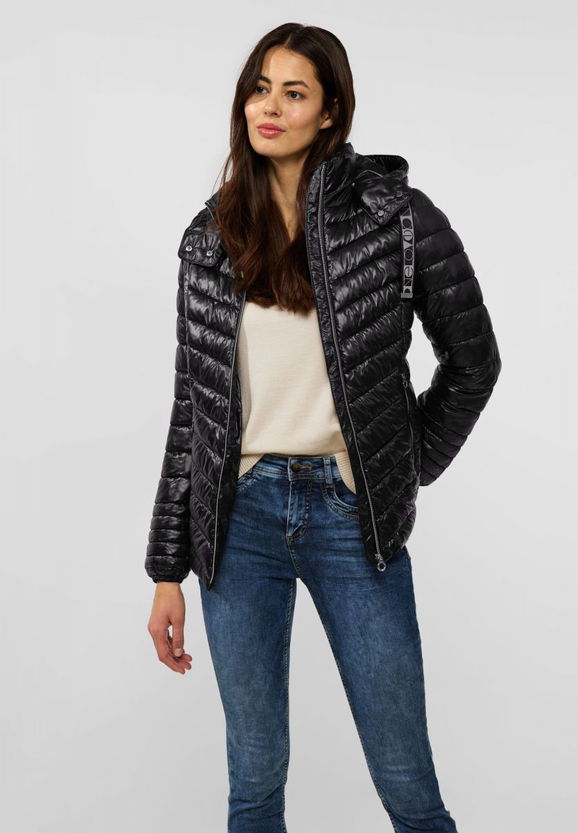 Black quilted jacket with fur clearance hood