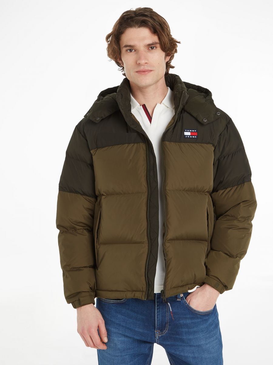 Tommy Jeans Alaska Puffer Jacket with Color Block Design green